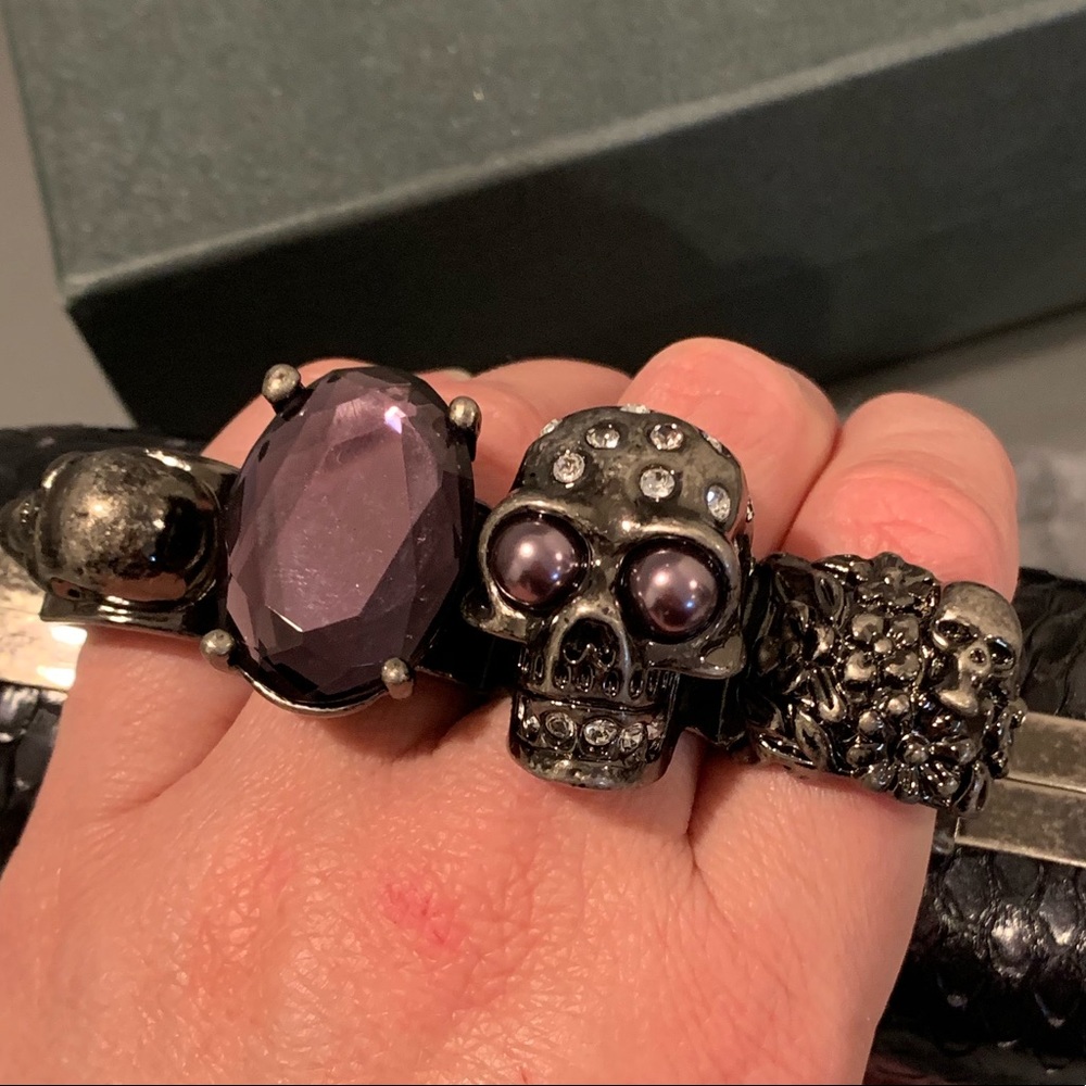 💗SOLD💗Alexander McQueen Box Knuckle Clutch - Picture 5 of 8